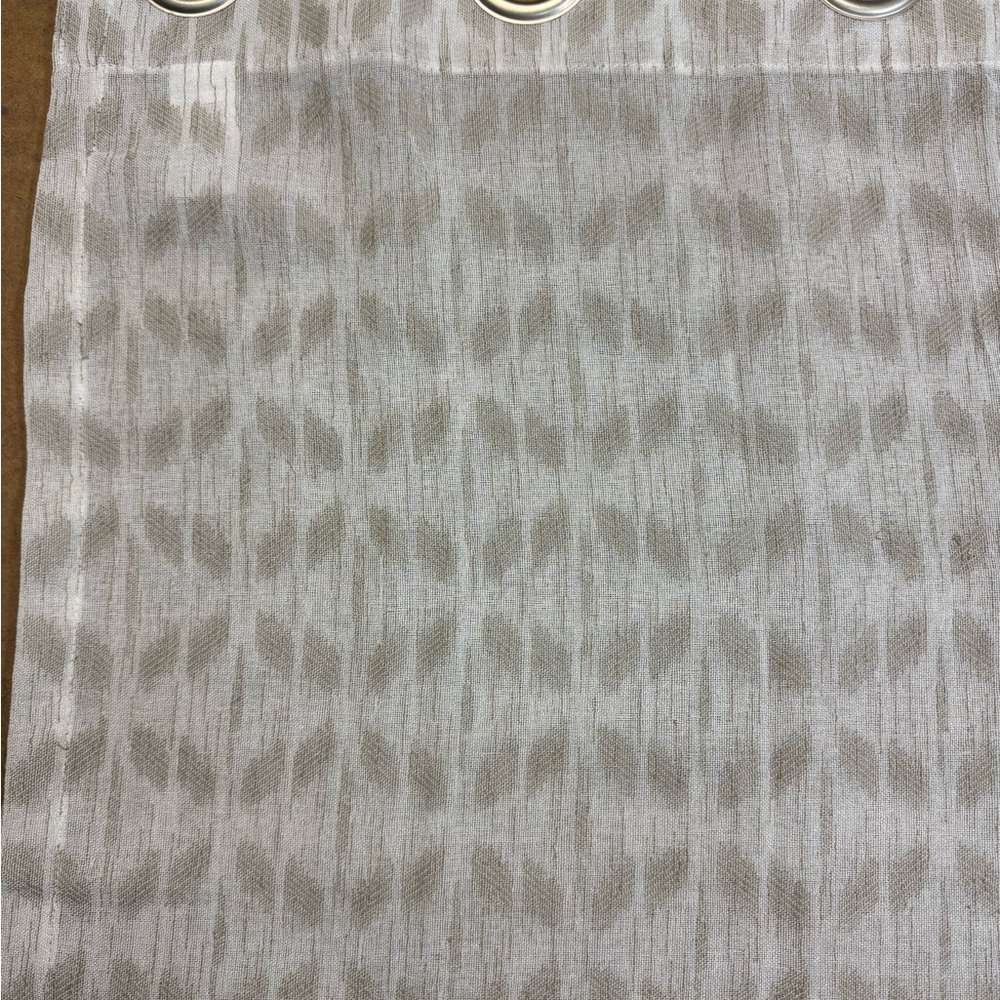 Drapes- Light Filtering - Picture 2 of 3